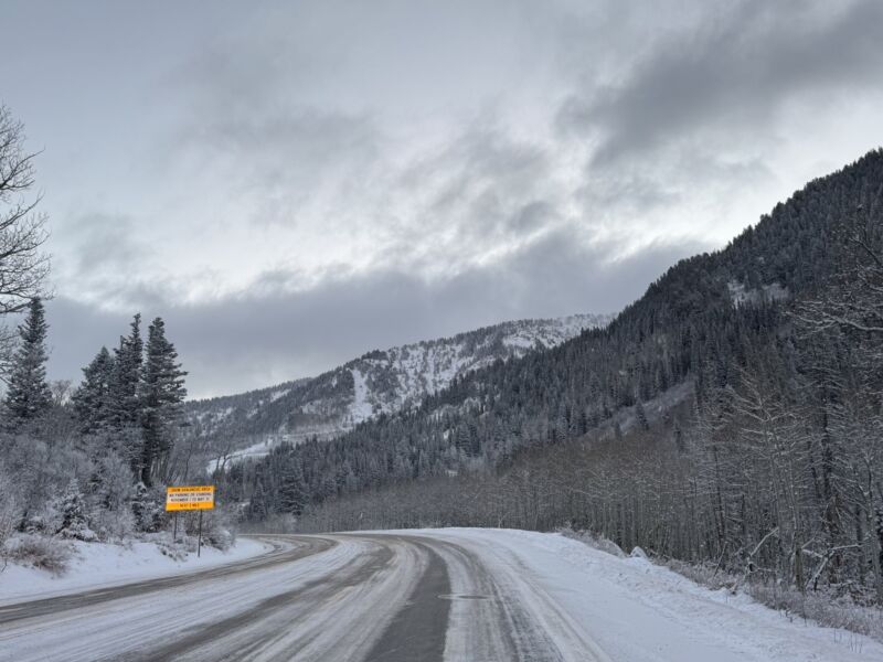 Image for the Tweet beginning: 🚧 Road Closure Update 🚧
SR-210